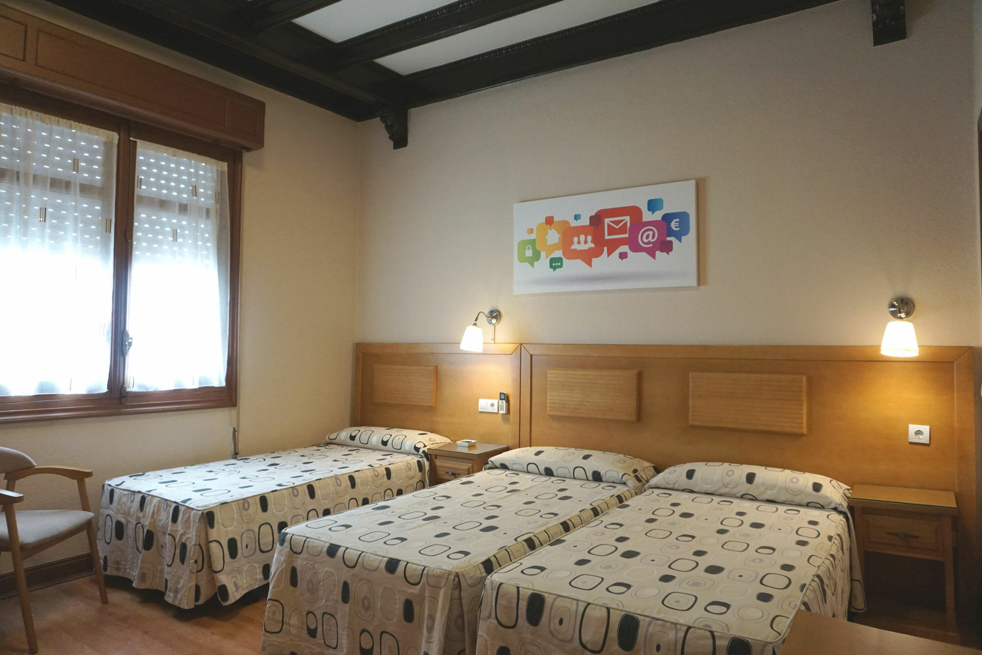 Hostal Santillan Madrid Kültér fotó
